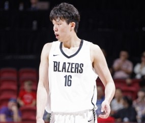 百家乐APP-柯凡：杨瀚森昨天教学赛打了4分钟 今天算是“背靠背”