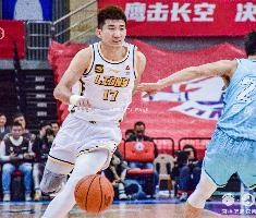 孙铭徽/胡金秋未发力！广厦首回合碾压青岛 全面开花威力尽显